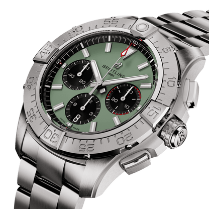 Montre Breitling Avenger B01 Chronograph automatique cadran vert